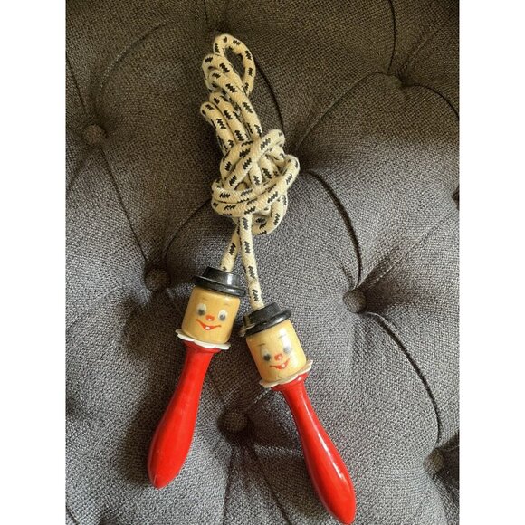 Vintage  Hand Painted Wooden Children’s Skipping  Rope hard to find - Picture 1 of 4